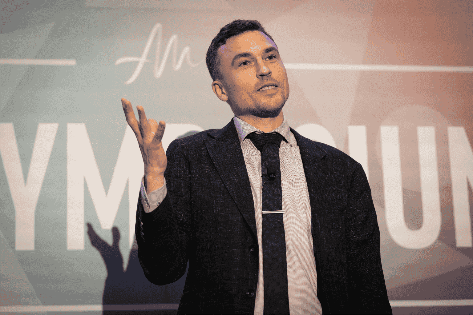 Andy Nunn speaking during a keynote on decision-making under pressure