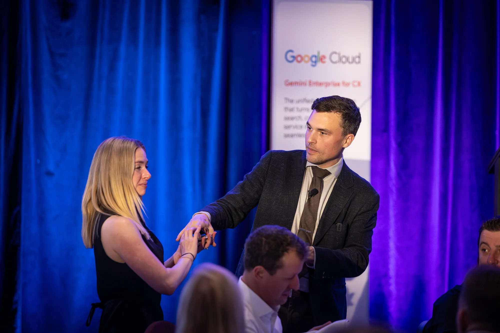 Andy Nunn demonstrating mentalism with a corporate event guest