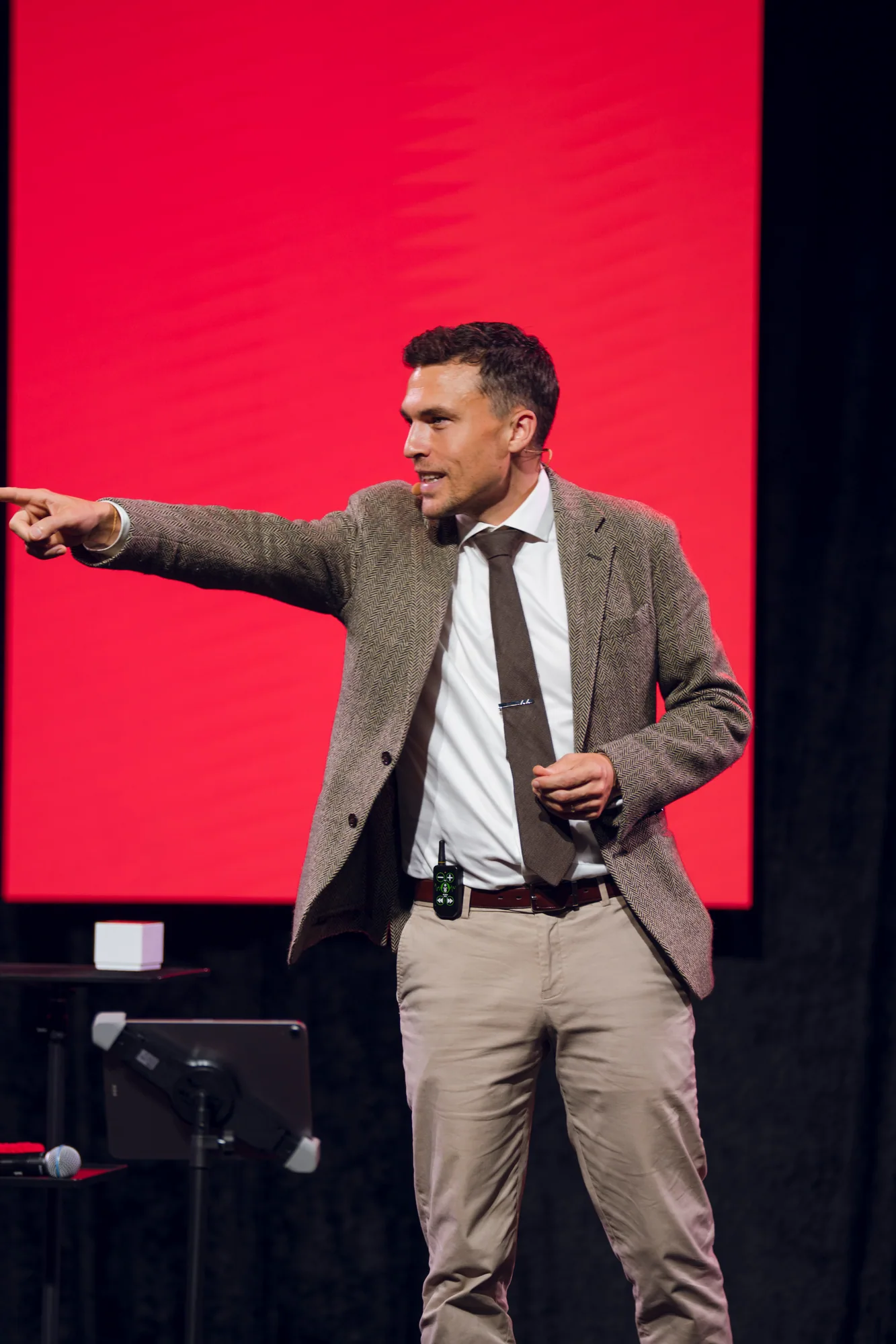 Andy Nunn involving a corporate audience during a stage show